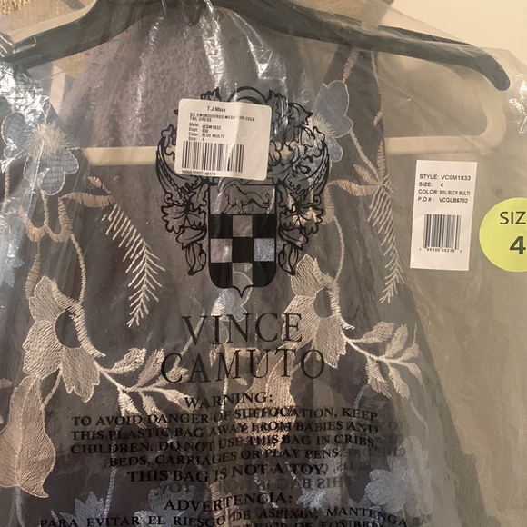 NWT Vince Camuto navy embroidered floral dress - Picture 10 of 10